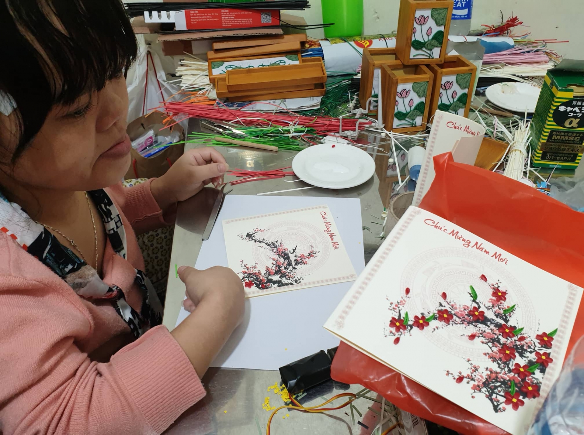 Phiên chợ Tết của những người “công nhân đặc biệt” phien cho tet cua nhung nguoi cong nhan dac biet