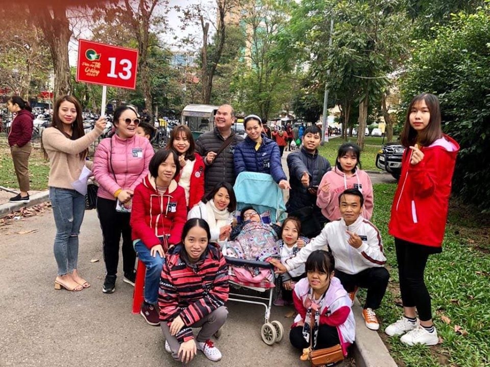 Phiên chợ Tết của những người “công nhân đặc biệt” phien cho tet cua nhung nguoi cong nhan dac biet