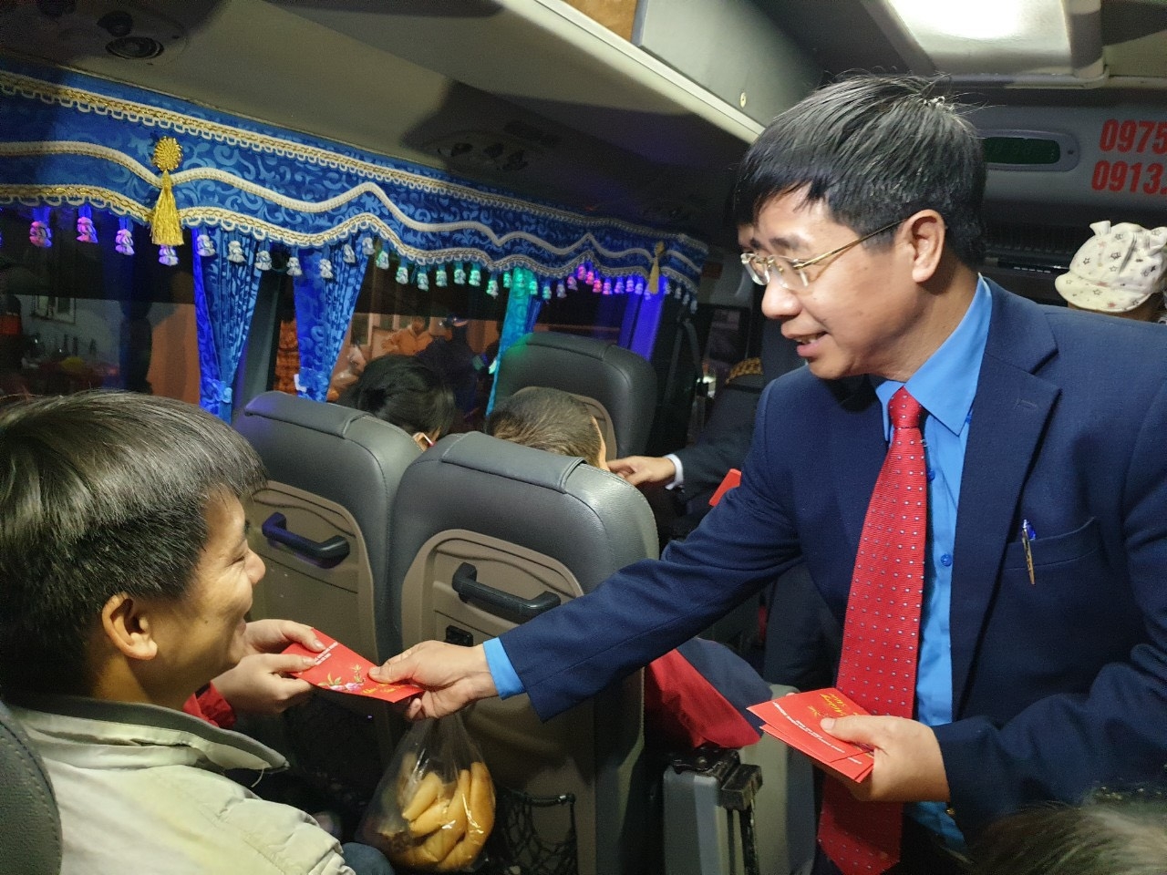 1.520 công nhân lao động xa nhà không còn 'thấp thỏm' xe về quê đón Tết 1520 cong nhan lao dong tinh xa khong con thap thom xe ve que don tet