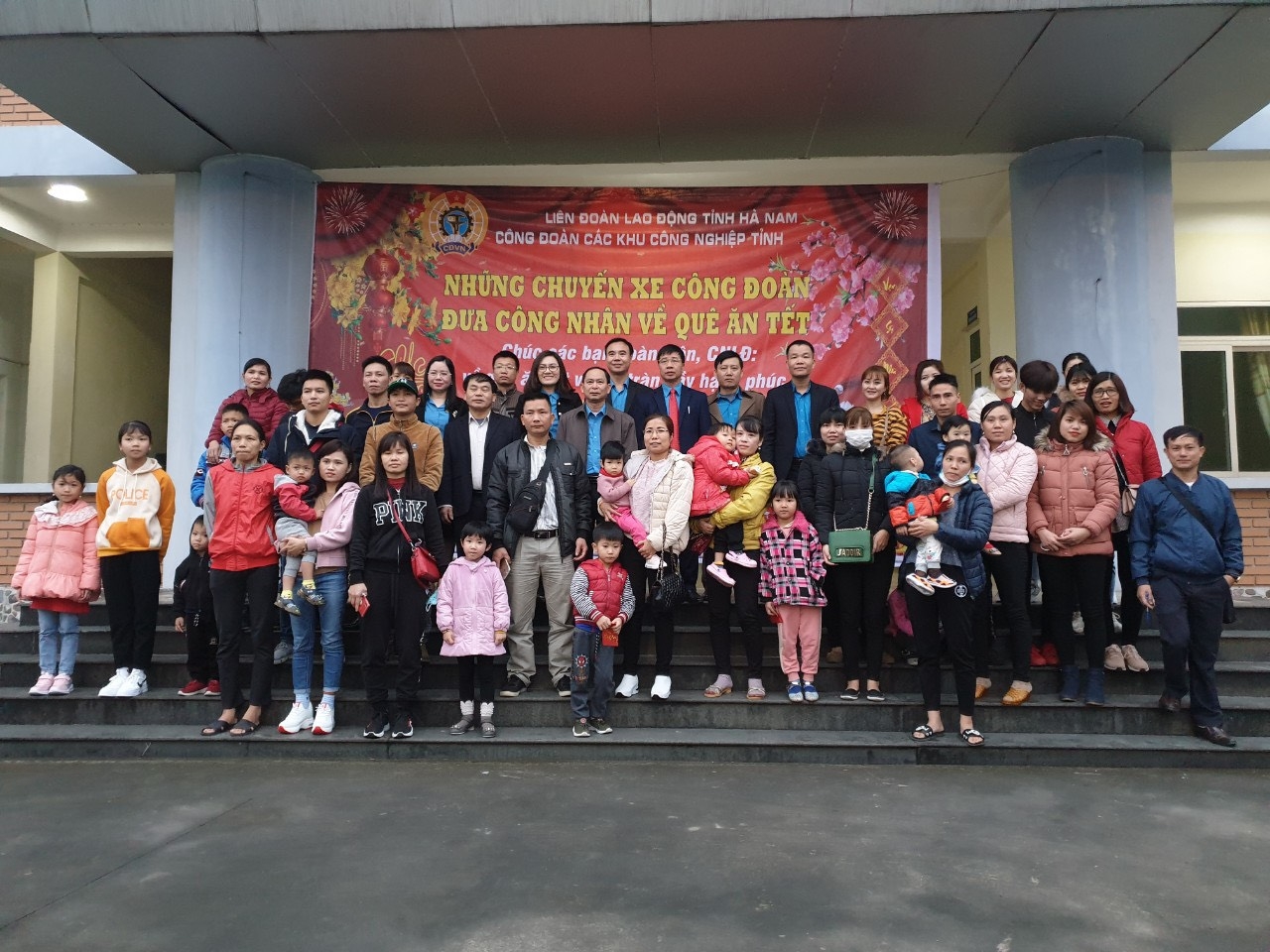 1.520 công nhân lao động xa nhà không còn 'thấp thỏm' xe về quê đón Tết 1520 cong nhan lao dong tinh xa khong con thap thom xe ve que don tet