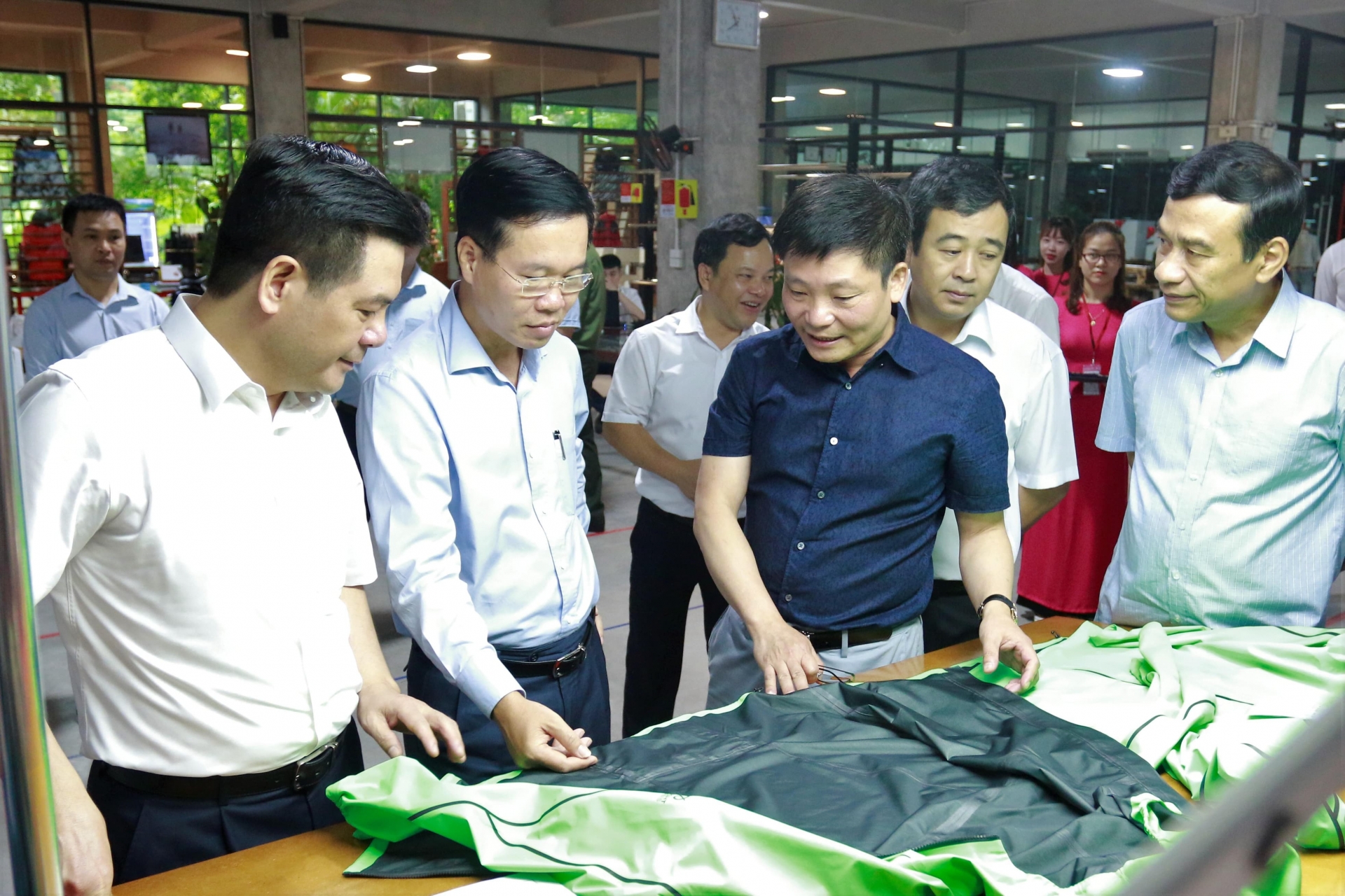 thuong tet cho nguoi lao dong tuong xung voi nang suat lao dong