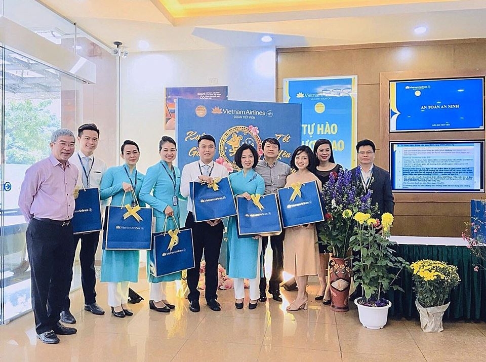 Tiếp viên hàng không, những ước nguyện trong đêm giao thừa tiep vien hang khong nhung uoc nguyen trong dem giao thua