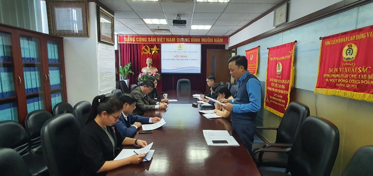 Không có câu chuyện “quan Công đoàn” hay người lao động phải báo cáo Công đoàn Không có câu chuyện “quan Công đoàn” hay người lao động phải báo cáo Công đoàn