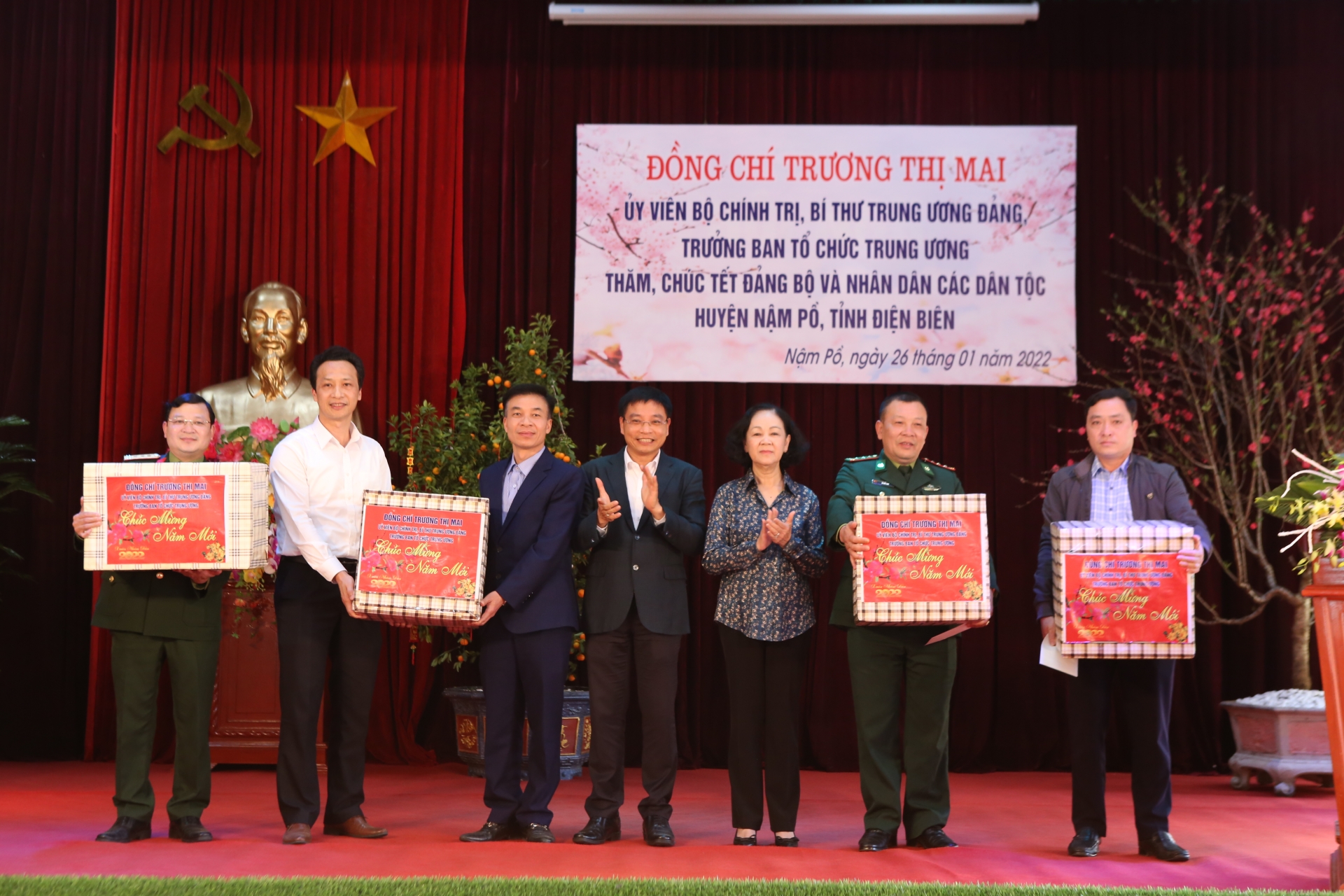 “Vợ con tôi sẽ rất hạnh phúc khi nhận quà Tết của lãnh đạo Đảng, Nhà nước, Công đoàn”