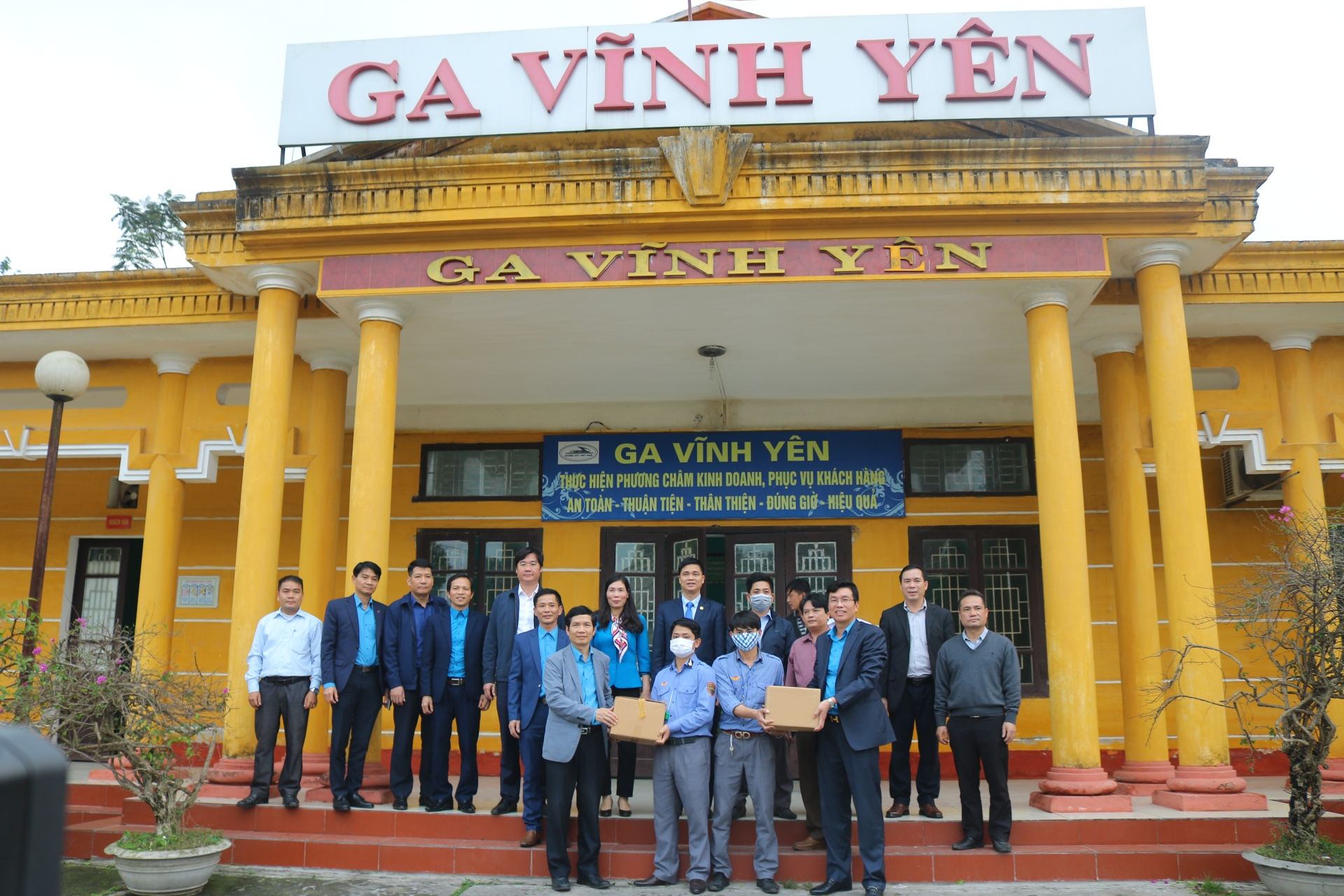 Khối thi đua 9 Công đoàn Tập đoàn, Tổng Công ty hỗ trợ Vĩnh Phúc phòng dịch COVID-19 khoi thi dua 9 cong doan tap doan tong cong ty ho tro vinh phuc phong dich covid 19