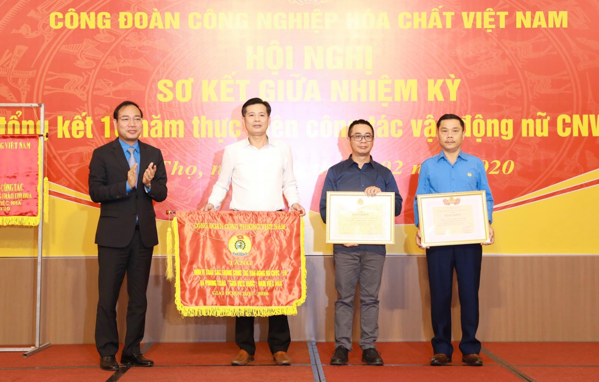 cong doan giu vai tro can thiet trong viec on dinh phat trien doanh nghiep