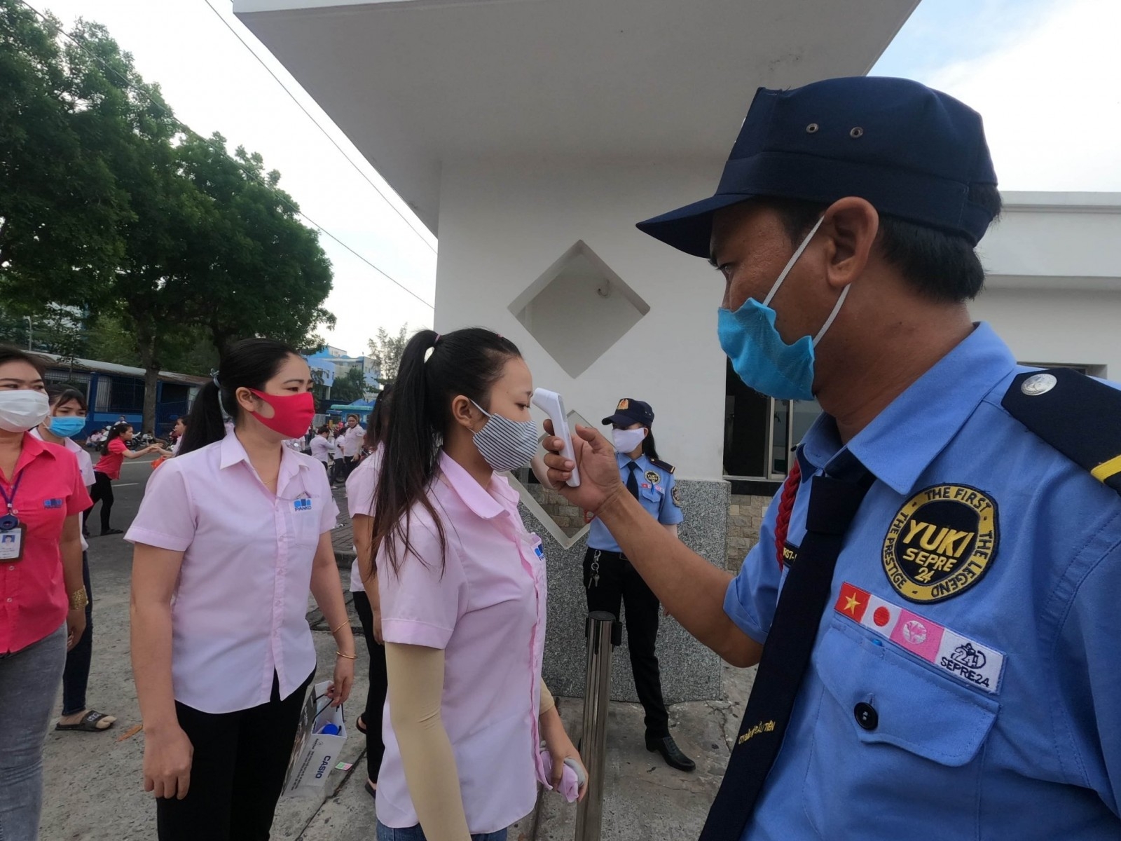 Xét nghiệm ngẫu nhiên công nhân trong khu công nghiệp, tránh như Công ty POYUN