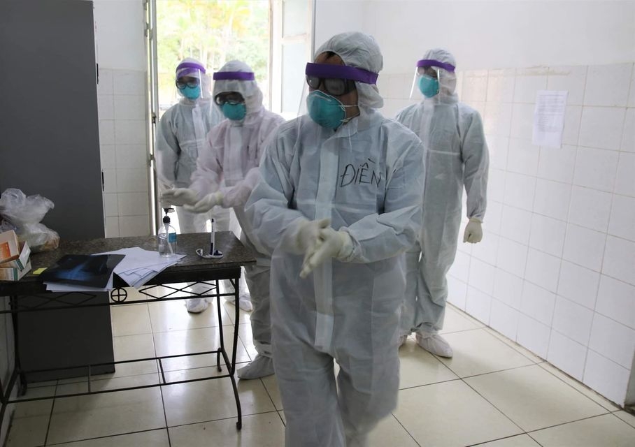 Ai được hưởng phụ cấp chống dịch 300.000 đồng/người/ngày trong 5 ngày Tết?