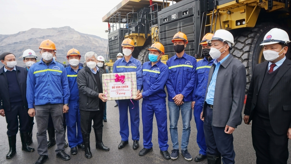 Lan toả ý nghĩa của việc trồng cây đến từng cơ quan, doanh nghiệp, người lao động Lan toả ý nghĩa của việc trồng cây đến từng cơ quan, doanh nghiệp, người lao động