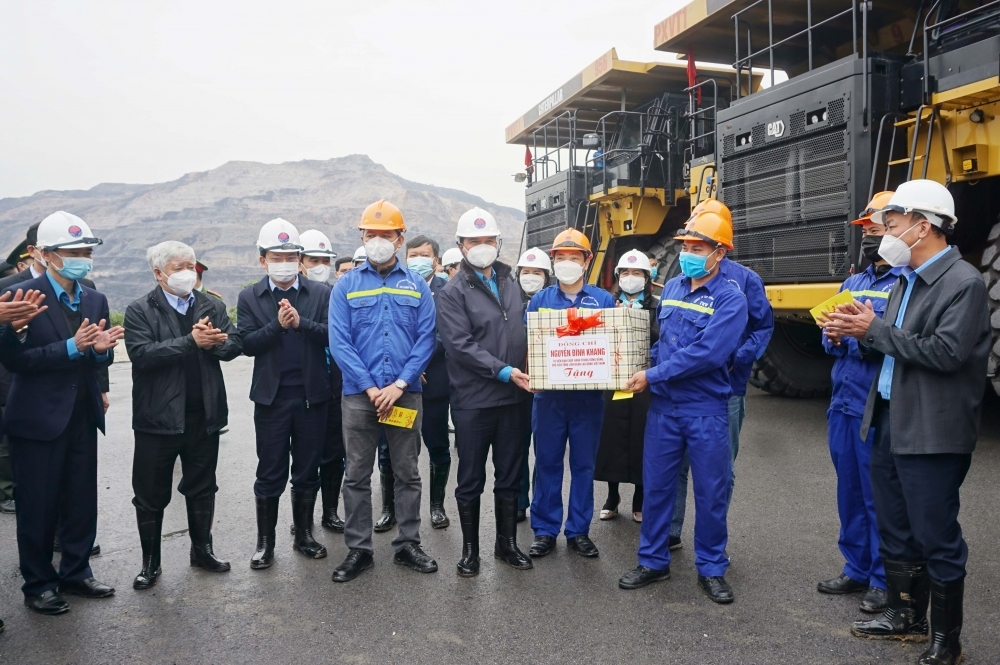 Lan toả ý nghĩa của việc trồng cây đến từng cơ quan, doanh nghiệp, người lao động Lan toả ý nghĩa của việc trồng cây đến từng cơ quan, doanh nghiệp, người lao động