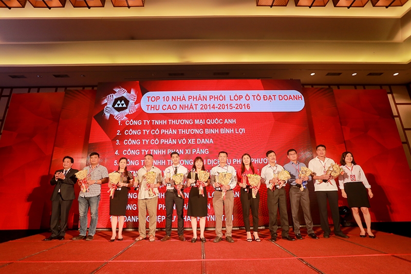 Kết nạp đoàn viên công đoàn danh dự ket nap doan vien cong doan danh du