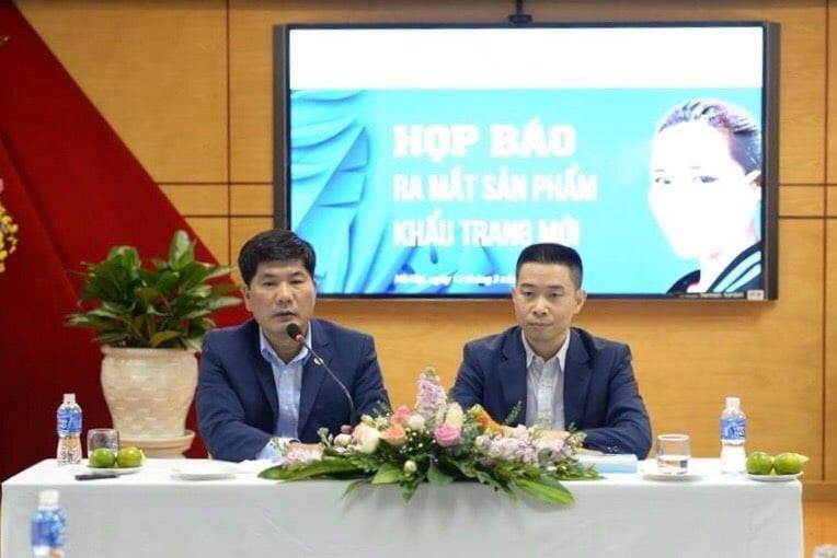 Doanh nghiệp lo bị “tuýt còi” vì tăng ca sản xuất khẩu trang phòng dịch doanh nghiep lo bi tuyt coi vi tang ca san xuat khau trang phong dich