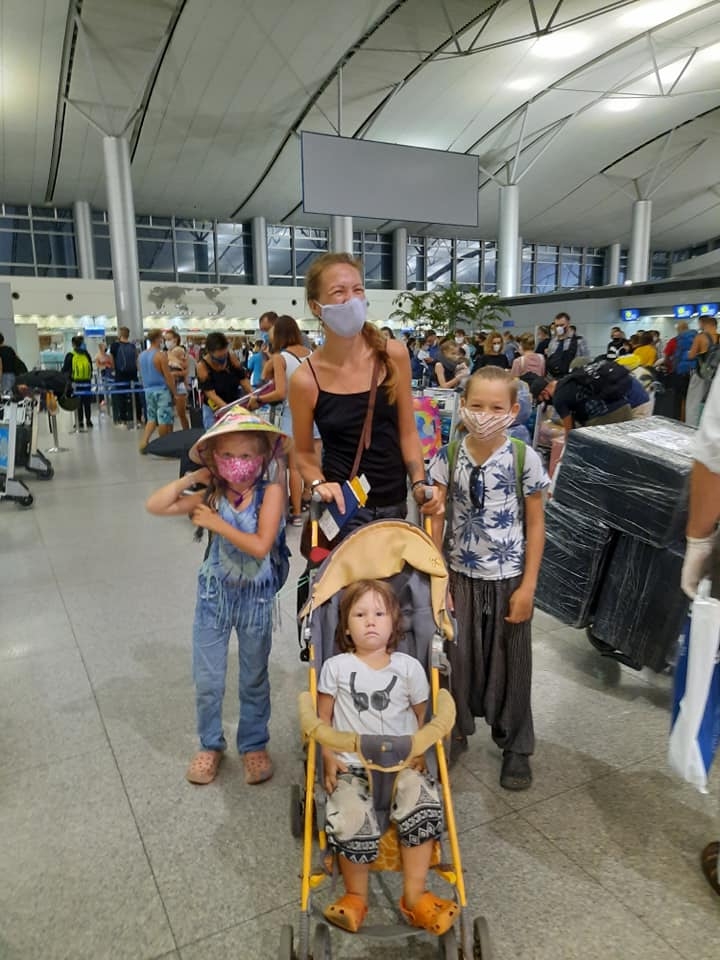 Tình người trên chuyến bay hai chiều Việt Nam - Ukraina tinh nguoi tren chuyen bay hai chieu viet nam ukraina