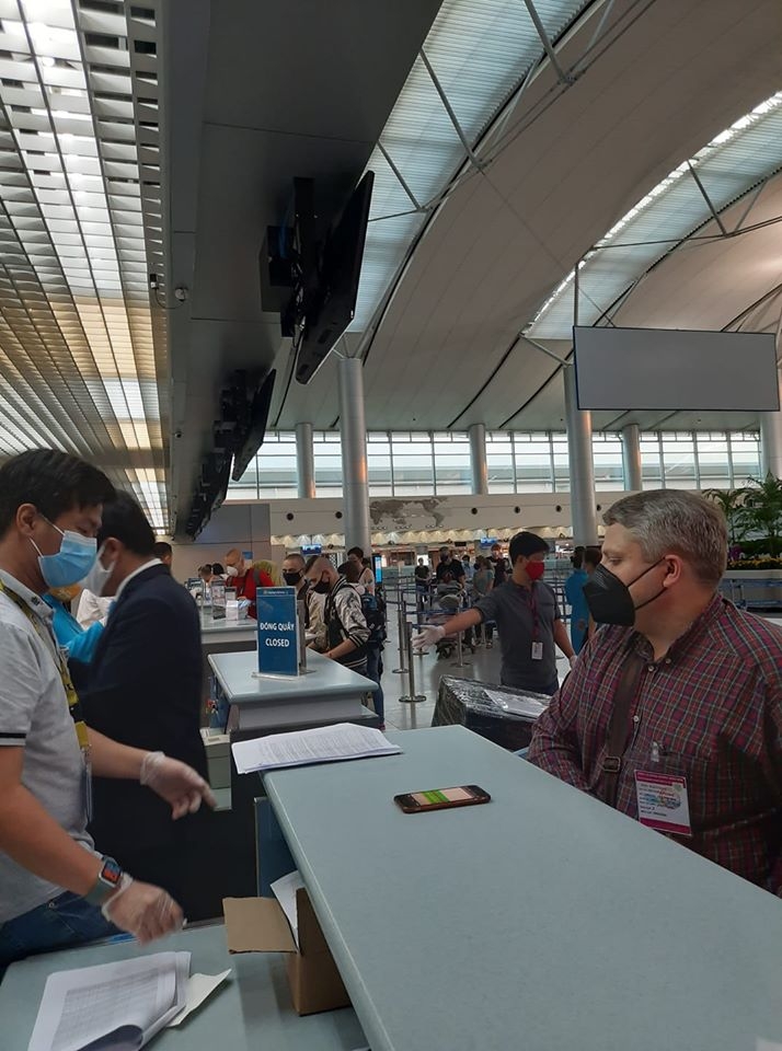 Tình người trên chuyến bay hai chiều Việt Nam - Ukraina tinh nguoi tren chuyen bay hai chieu viet nam ukraina