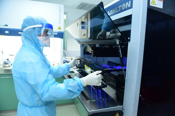 trong mat tran chong covid 19 moi nha bao cung la mot chien si