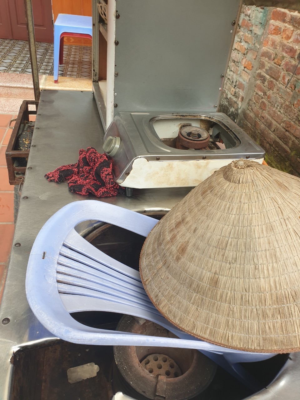 Công nhân về quê dịp nghỉ lễ 30/4: Người vui sướng, kẻ ngậm ngùi cong nhan ve que dip nghi le 304 nguoi vui suong ke ngam ngui