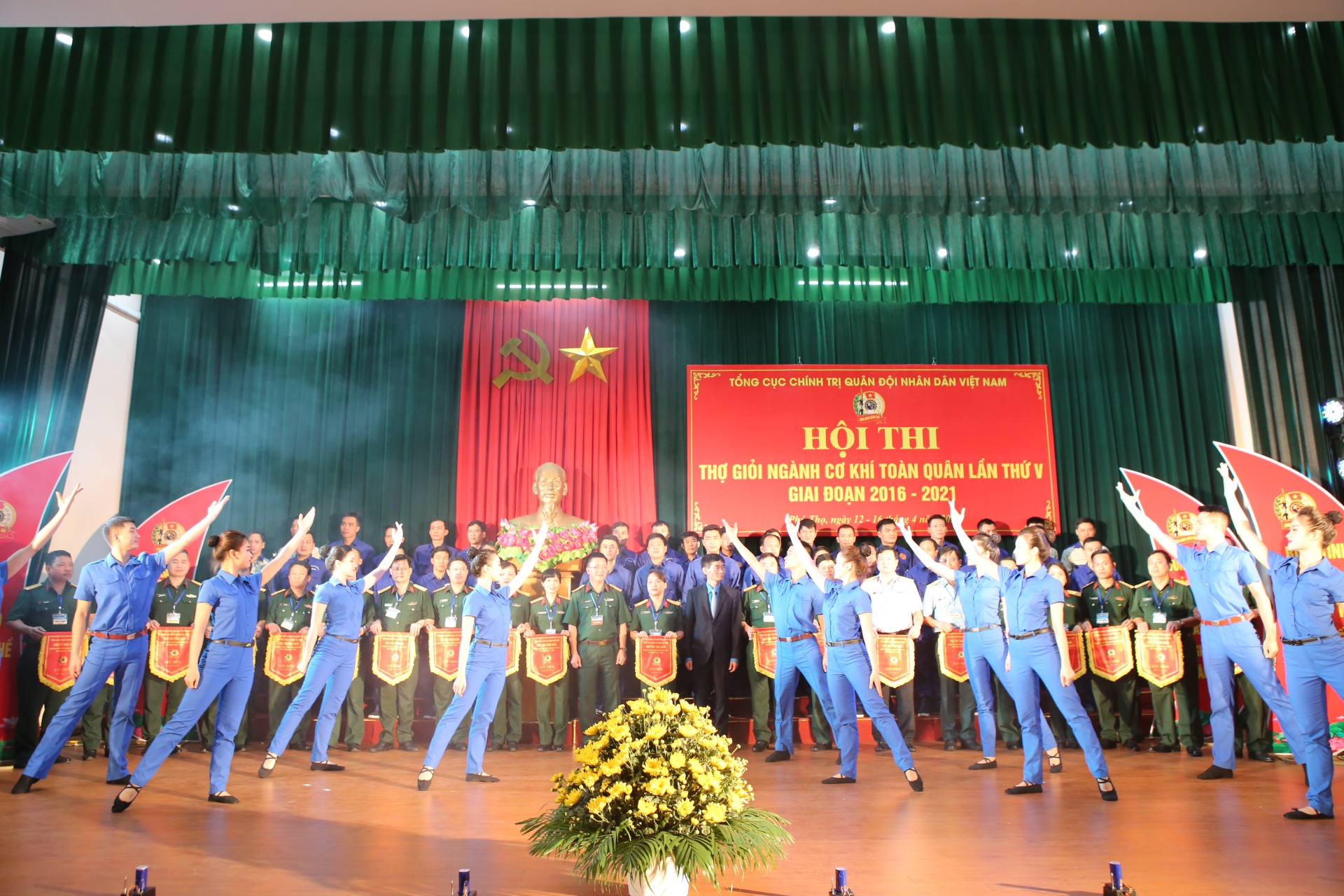 Khai mạc Hội thi “Thợ giỏi ngành Cơ khí toàn quân" lần thứ V giai đoạn 2016 - 2021