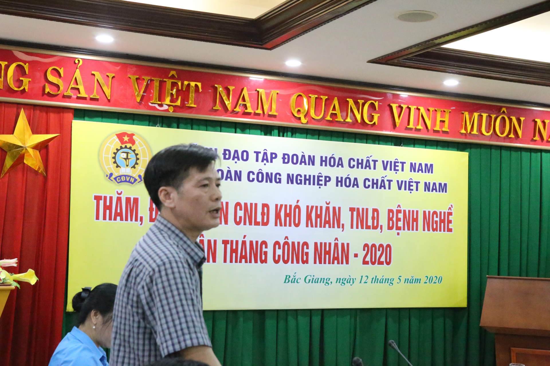 hon 700 trieu dong ho tro nguoi lao dong kho khan trong thang cong nhan 2020