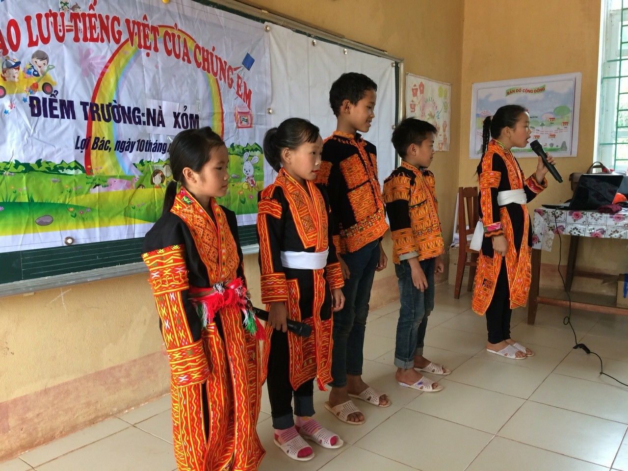 “Tình yêu nghề khiến tôi bền bỉ bám bản, bám trường” tinh yeu nghe khien toi ben bi bam ban bam truong