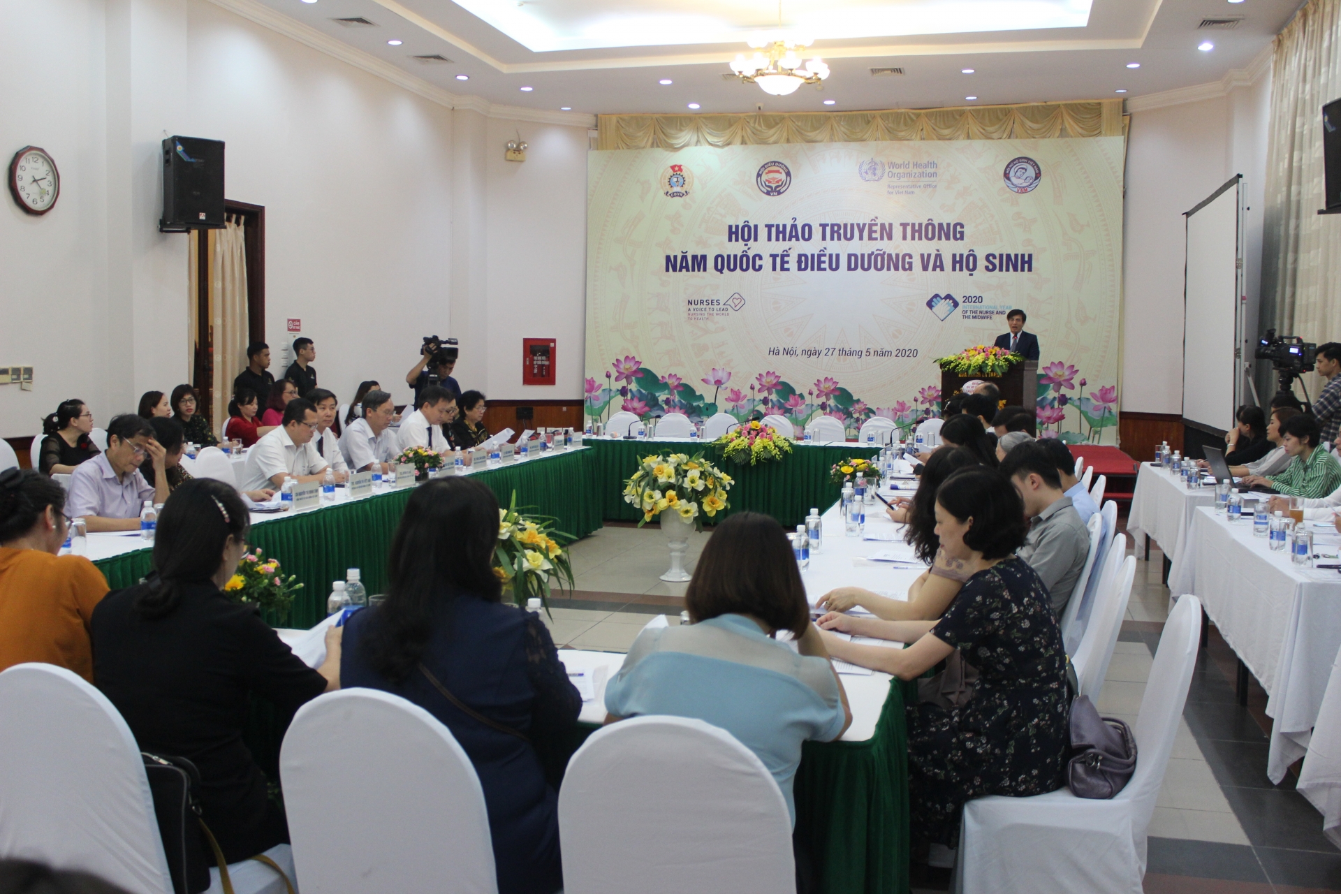 Y tá và điều dưỡng - không chỉ là chuyện “nhầm” tên một chức danh nghề y ta va dieu duong khong chi la chuyen nham ten mot chuc danh nghe