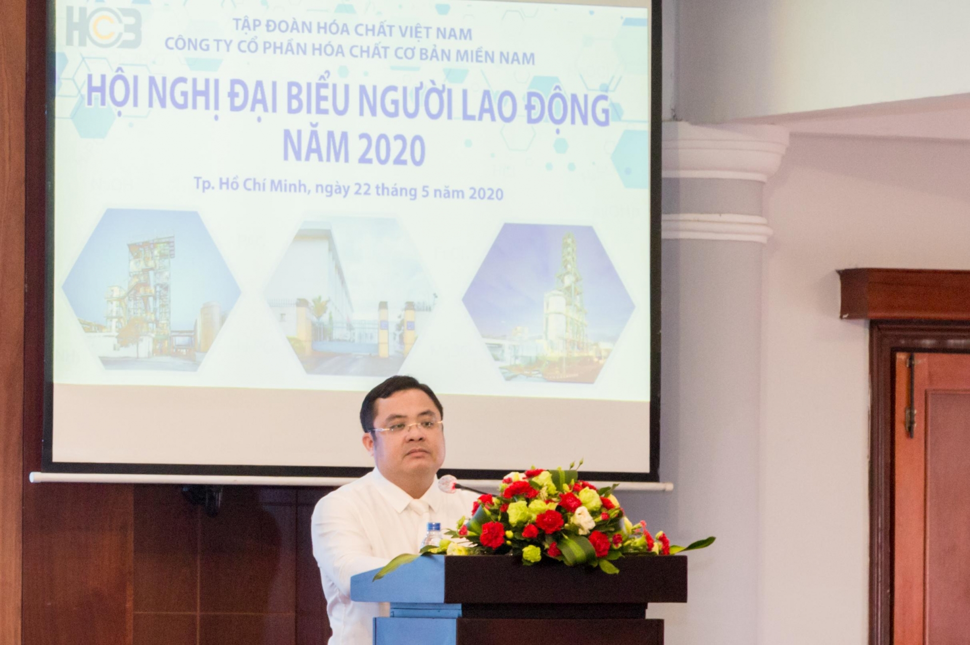 Ký kết nhiều điều khoản có lợi so với luật cho người lao động ky ket nhieu dieu khoan co loi so voi luat cho nguoi lao dong