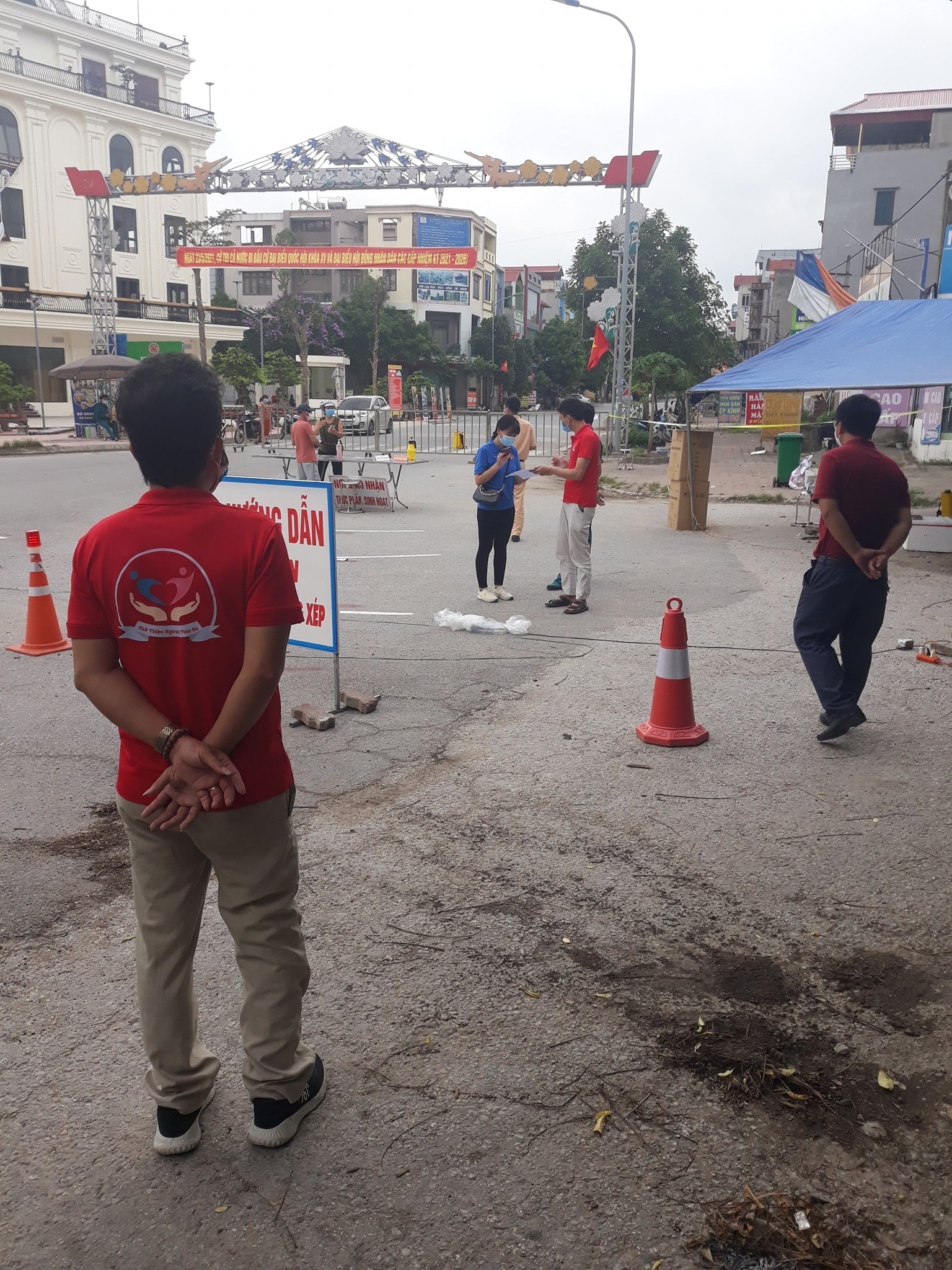 Trở thành F2 và sống trong khu vực cách ly, công nhân chỉ còn 100.000 đồng trong túi