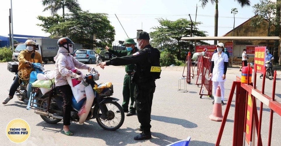 Trở thành F2 và sống trong khu vực cách ly, công nhân chỉ còn 100.000 đồng trong túi