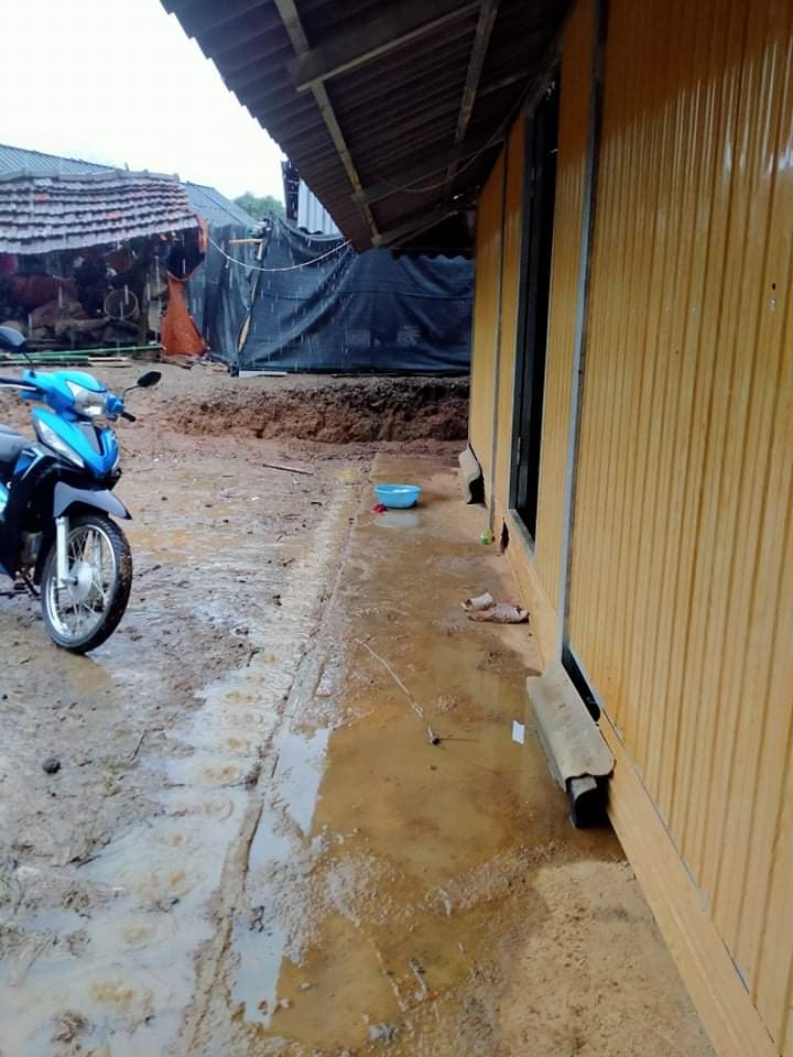 Mỗi ngày sống trong vùng phong tỏa, công nhân ngập tràn nỗi lo Mỗi ngày sống trong vùng phong tỏa, công nhân ngập tràn nỗi lo