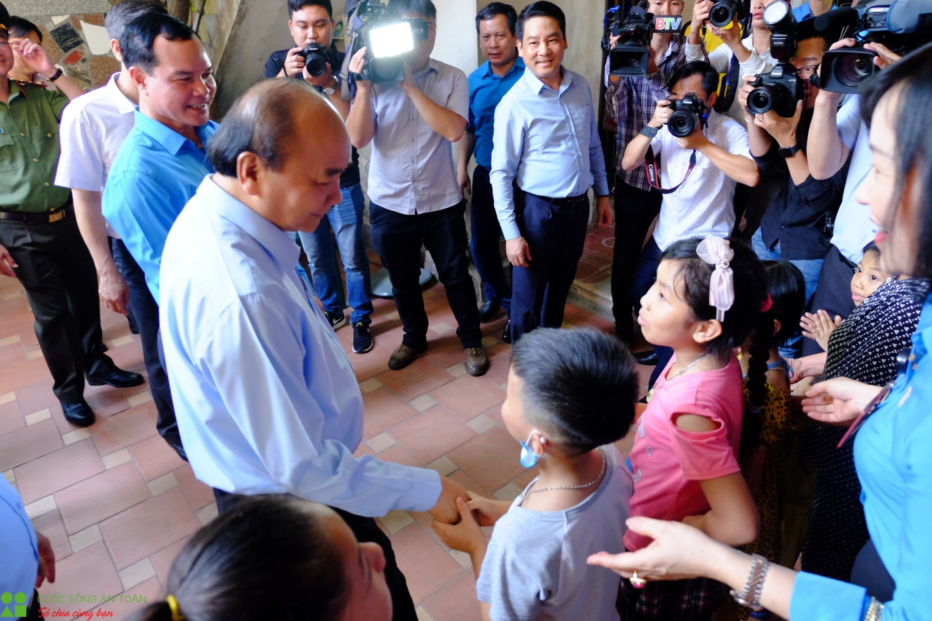 Cần tiếp tục sửa điều kiện hưởng hỗ trợ từ gói 62.000 tỷ cho doanh nghiệp, lao động can tiep tuc sua dieu kien huong ho tro tu goi 62000 ty cho doanh nghiep lao dong