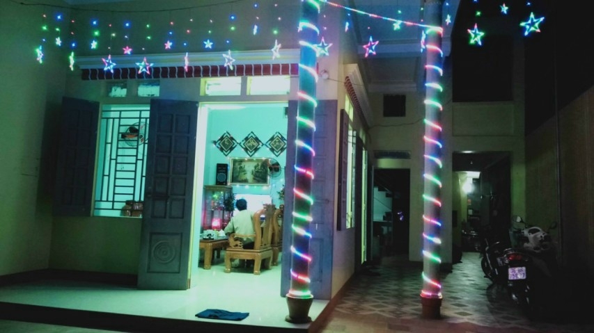 “Thấy vợ em khóc vì sinh con không có mẹ ở bên, em không cầm được nước mắt”