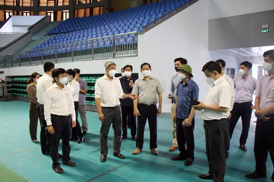 Công nhân Bắc Giang được phân luồng về quê hoặc trở lại nhà máy một cách an toàn Công nhân Bắc Giang được phân luồng về quê hoặc trở lại nhà máy một cách an toàn