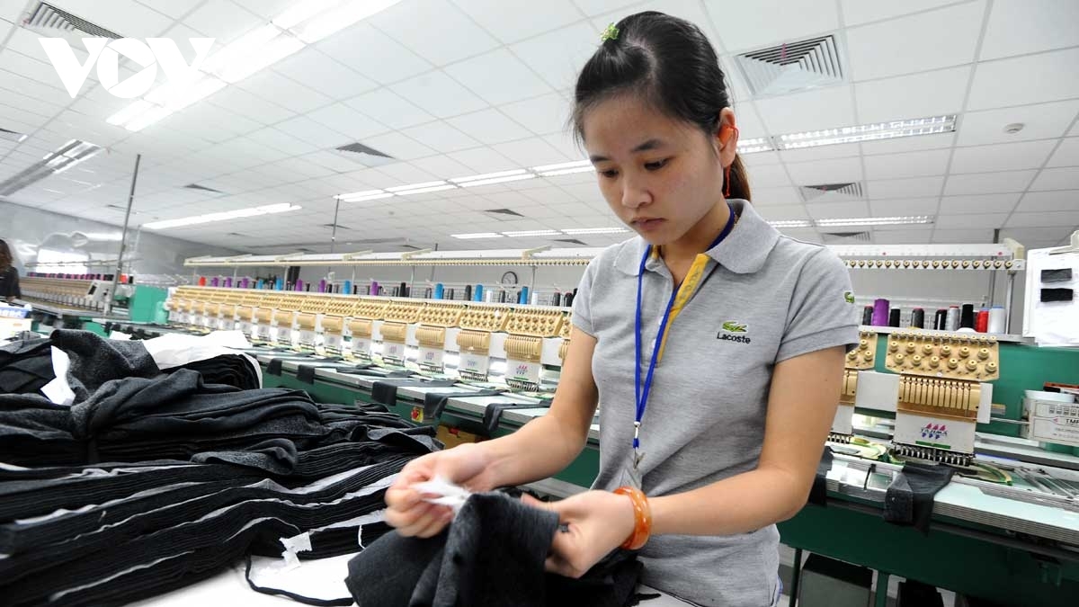 Vinatex mong muốn được tiêm vaccine Covid-19 cho toàn bộ người lao động Vinatex mong muốn được tiêm vaccine Covid-19 cho toàn bộ người lao động