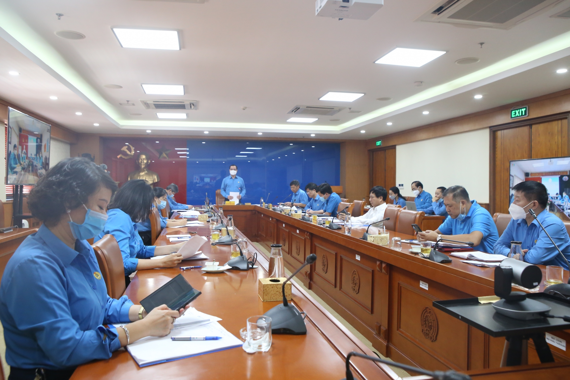 “Công đoàn ngành phải chuyển trục sang doanh nghiệp khu vực ngoài nhà nước” “Công đoàn ngành phải chuyển trục sang doanh nghiệp khu vực ngoài nhà nước”