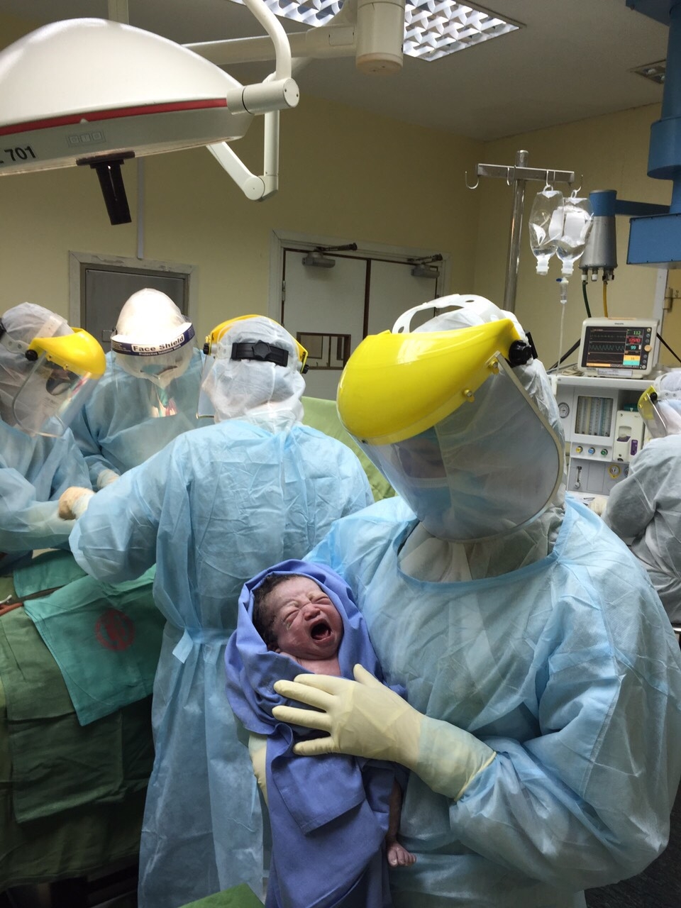 Câu chuyện sau bức ảnh “Sự sống nảy mầm trong đại dịch Covid-19” cau chuyen sau buc anh su song nay mam trong dai dich covid 19