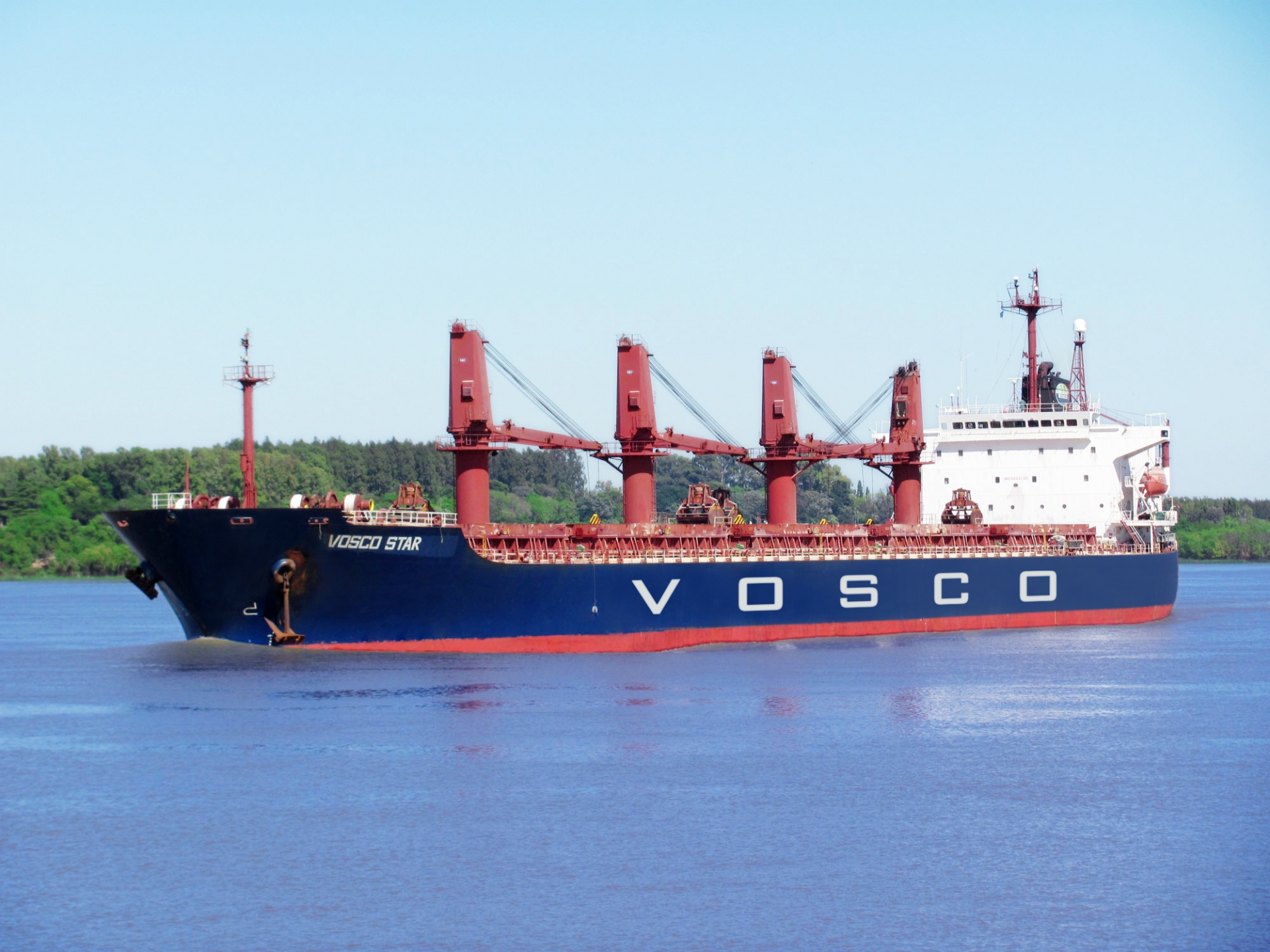 Mỗi chuyến tàu đều có gia đình ở phía sau Mỗi chuyến tàu đều có gia đình ở phía sau