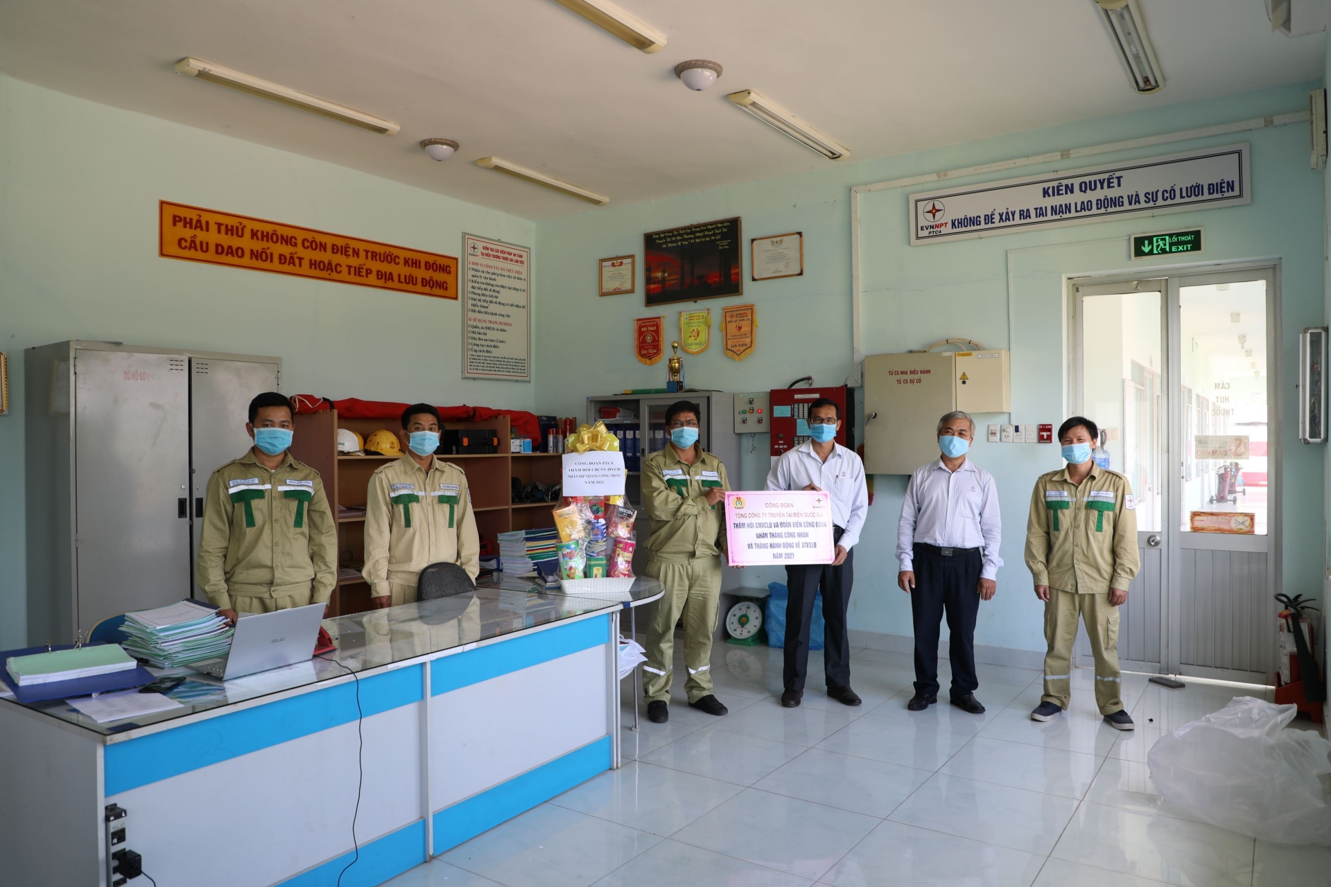 Công đoàn và người lao động không thể đứng ngoài “chuyển đổi số” Công đoàn và người lao động không thể đứng ngoài “chuyển đổi số”