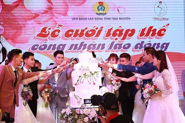 “Lương 8 triệu đồng/tháng, vợ chồng em may mắn hơn nhiều bạn công nhân thời dịch bệnh” “Lương 8 triệu đồng/tháng, vợ chồng em may mắn hơn nhiều bạn công nhân thời dịch bệnh”