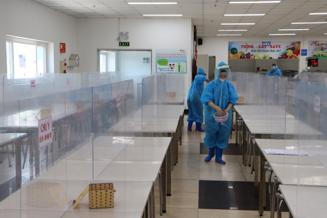 Phòng, chống dịch Covid-19: Công nhân phải về nhà trọ lúc 21h