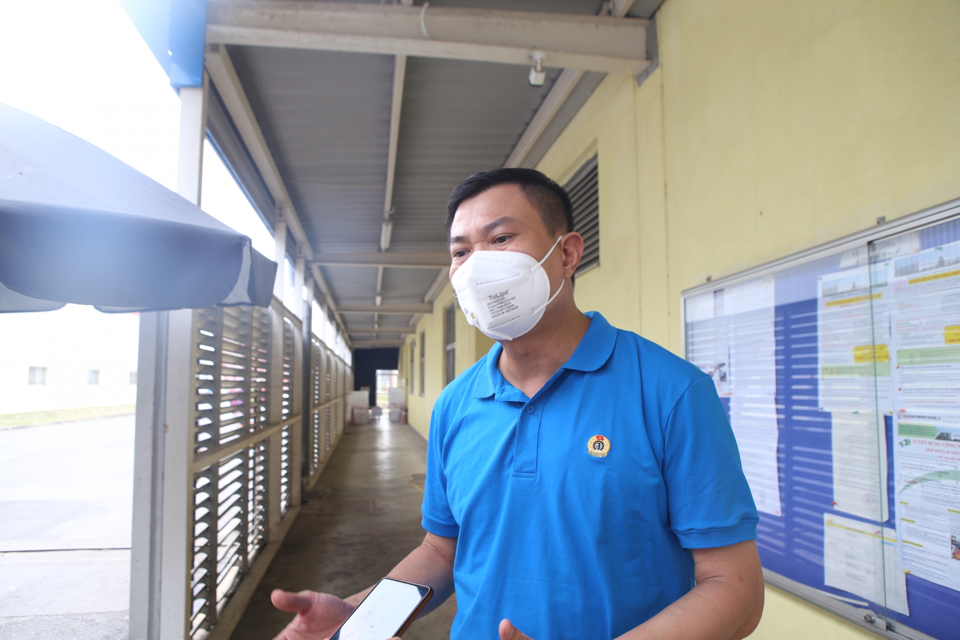 Tặng hơn 3.000 lọ viên muối tinh cho người lao động trong khu cách ly Tặng hơn 3.000 lọ viên muối tinh cho người lao động trong khu cách ly