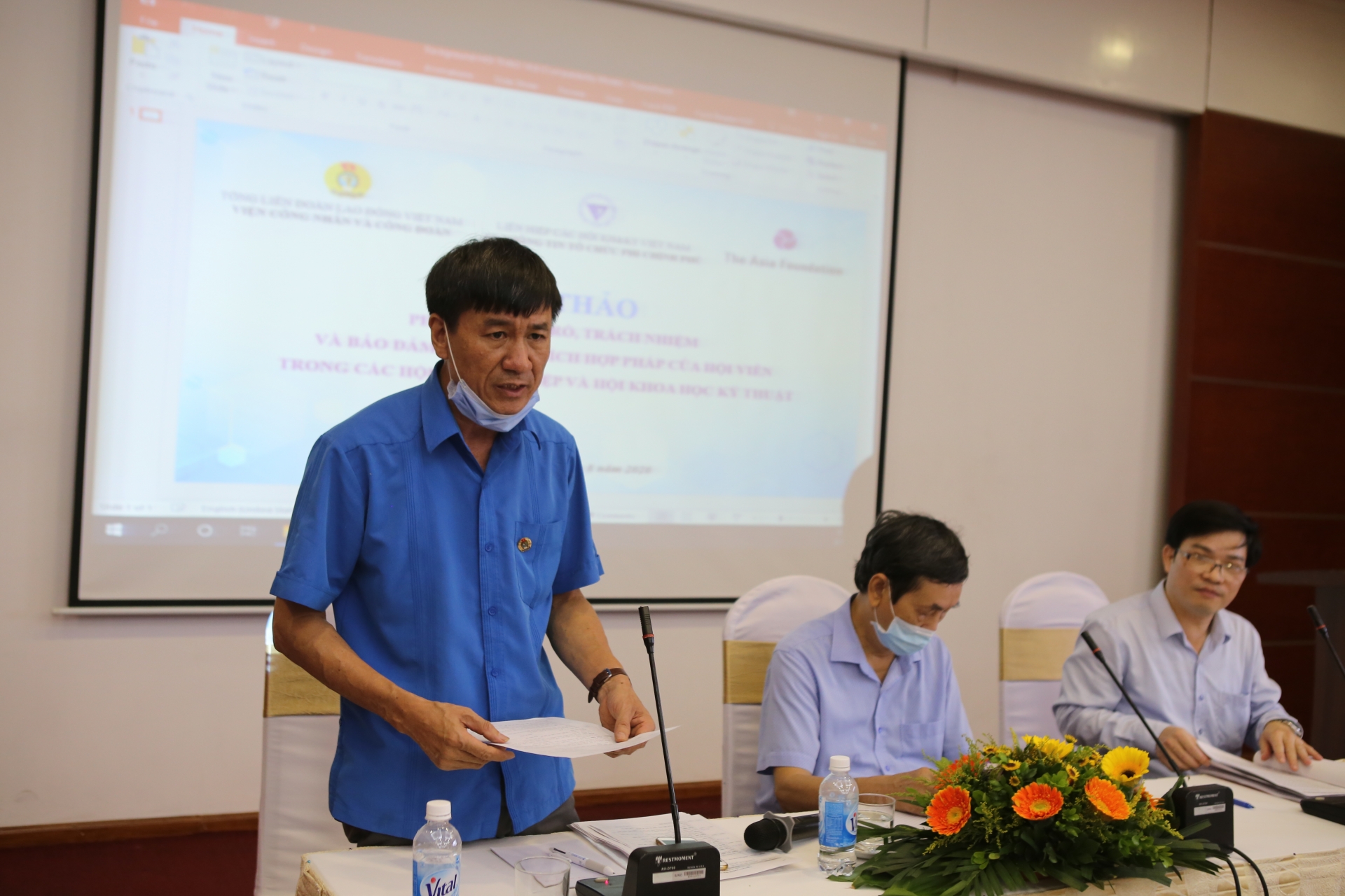 Ông Lê Đình Quảng - Phó trưởng ban Quan hệ Lao động (Tổng Liên đoàn Lao động Việt Nam) phát biểu tại Hội thảo 0805 img 0569