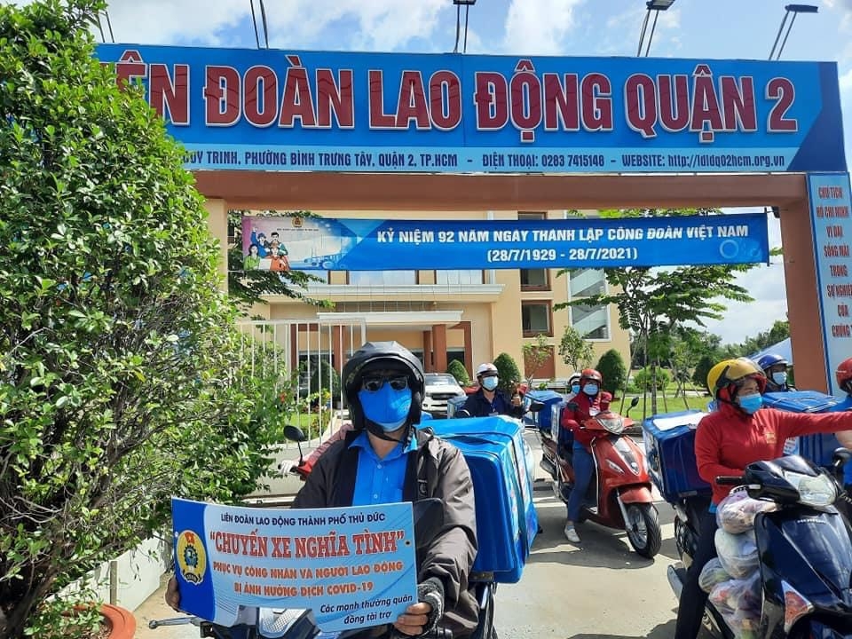 Cán bộ công đoàn vừa là nguồn tin chính xác, vừa kể câu chuyện xúc động trong đại dịch Cán bộ công đoàn vừa là nguồn tin chính xác, vừa kể câu chuyện xúc động trong đại dịch