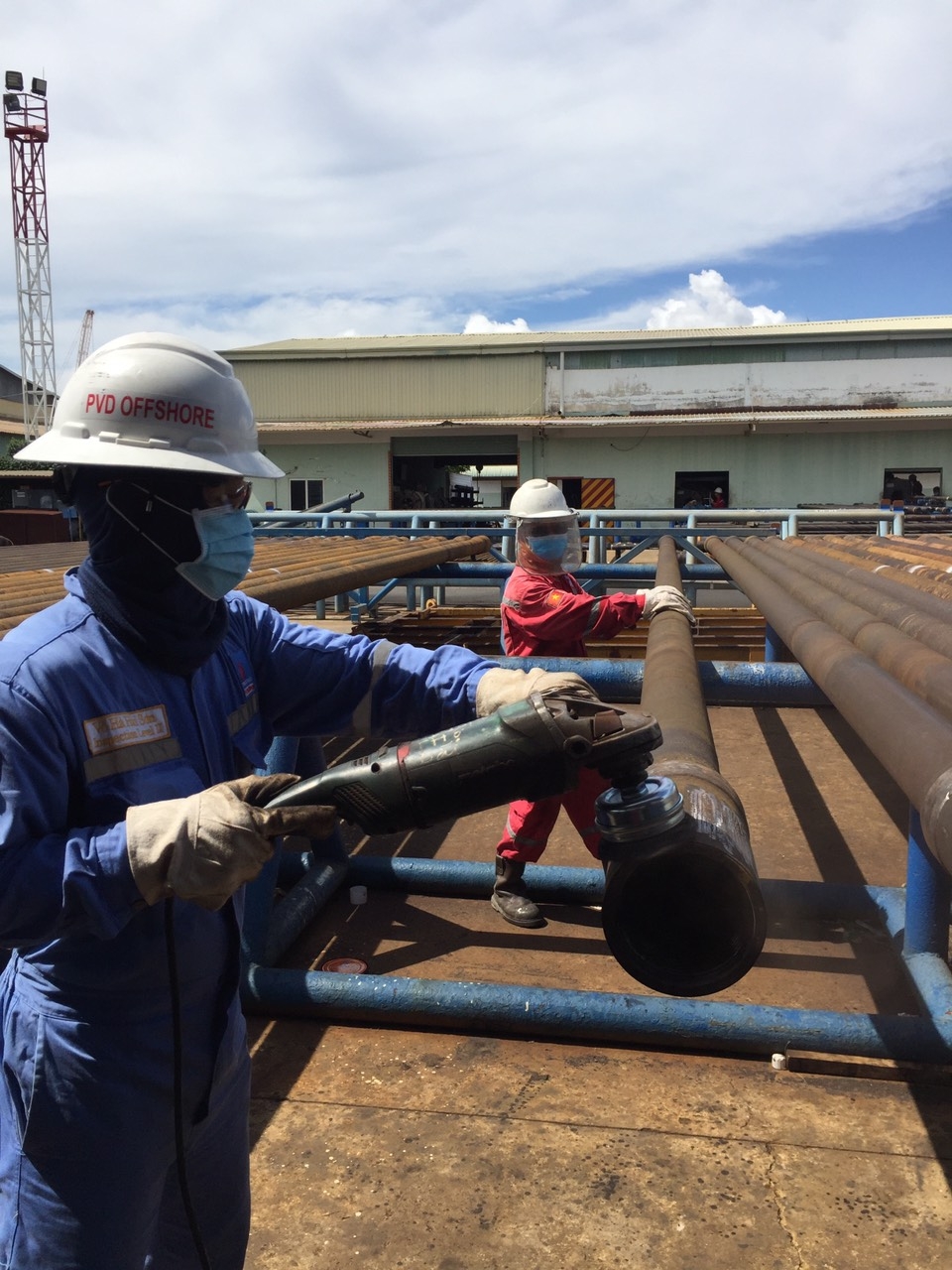 “3 tại chỗ” trên những giàn khoan dầu khí