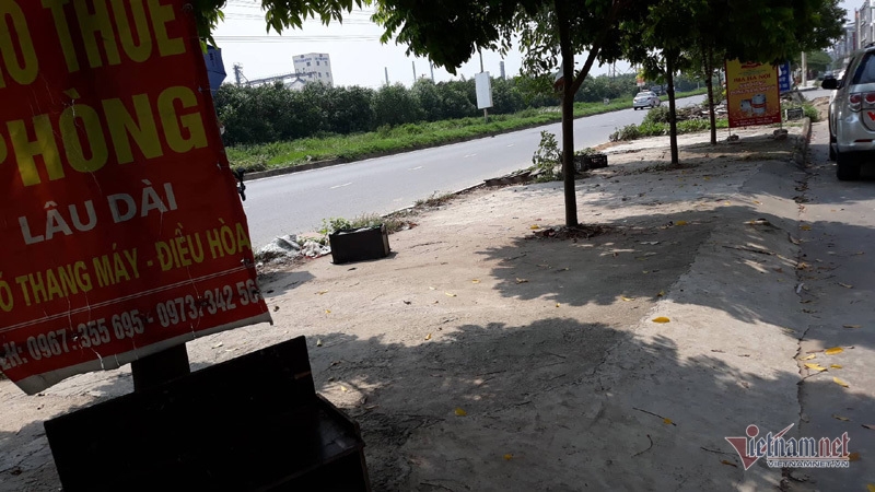 cha me it tien lam gi de biet con dang loay hoay mot minh tren xe o to