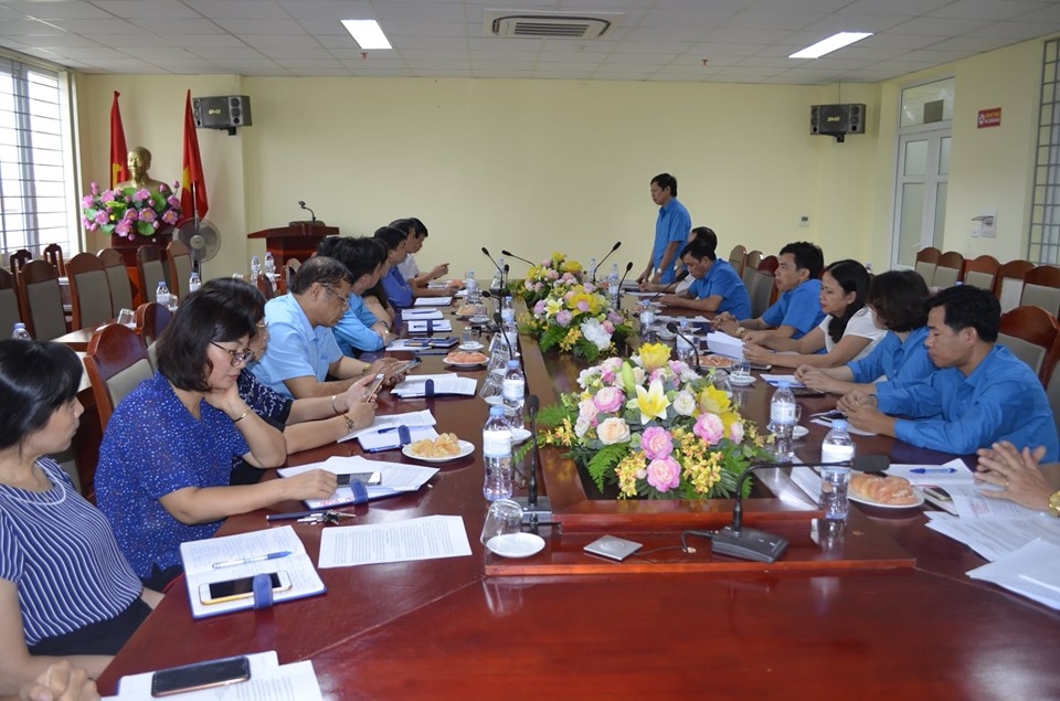 Bỏ mặc người lao động khó khăn, chủ doanh nghiệp nợ bảo hiểm xã hội bỏ trốn