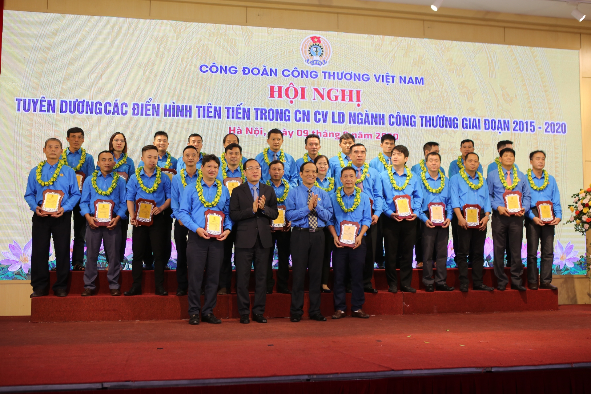 Phong trào thi đua yêu nước thiết thực với doanh nghiệp và người lao động Phong trào thi đua yêu nước thiết thực với doanh nghiệp và người lao động