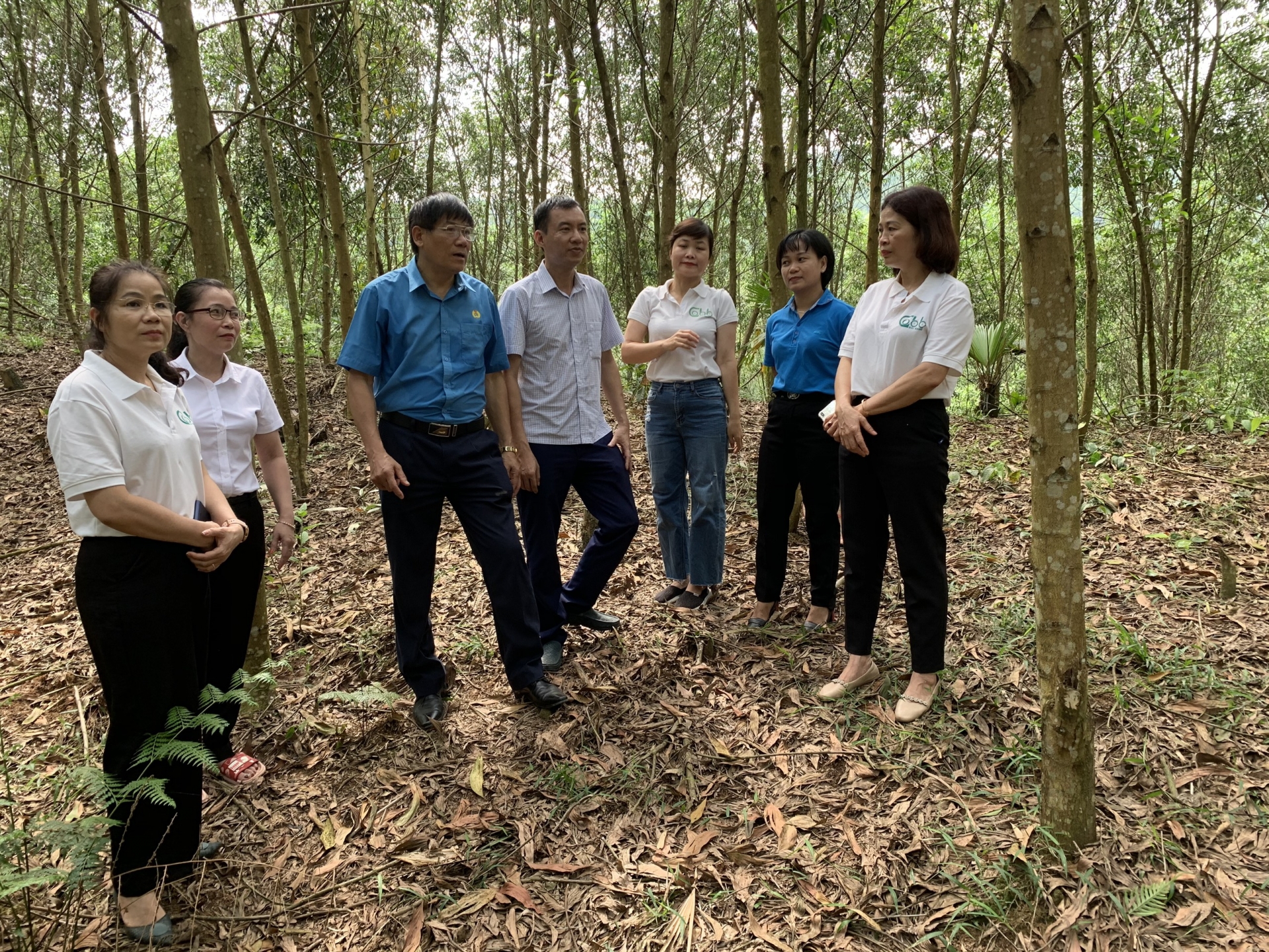 Thi đua yêu nước gắn với tạo ra hàng Việt Nam chất lượng cao