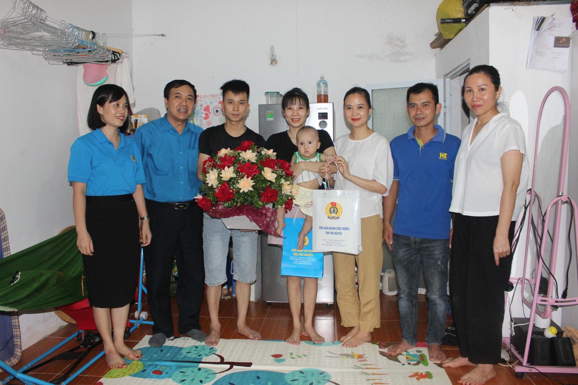 Vun đắp hạnh phúc cho tổ ấm của công nhân lao động Vun đắp hạnh phúc cho tổ ấm của công nhân lao động