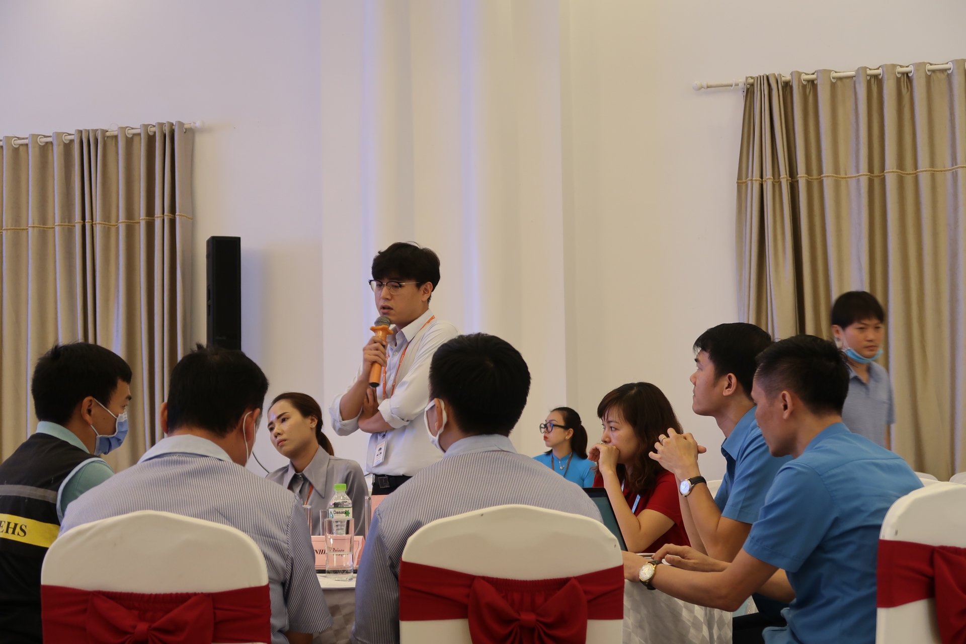 Lao động điện tử sẽ hưởng lương thử việc ít nhất bằng 90% mức lương công việc Lao động điện tử sẽ hưởng lương thử việc ít nhất bằng 90% mức lương công việc