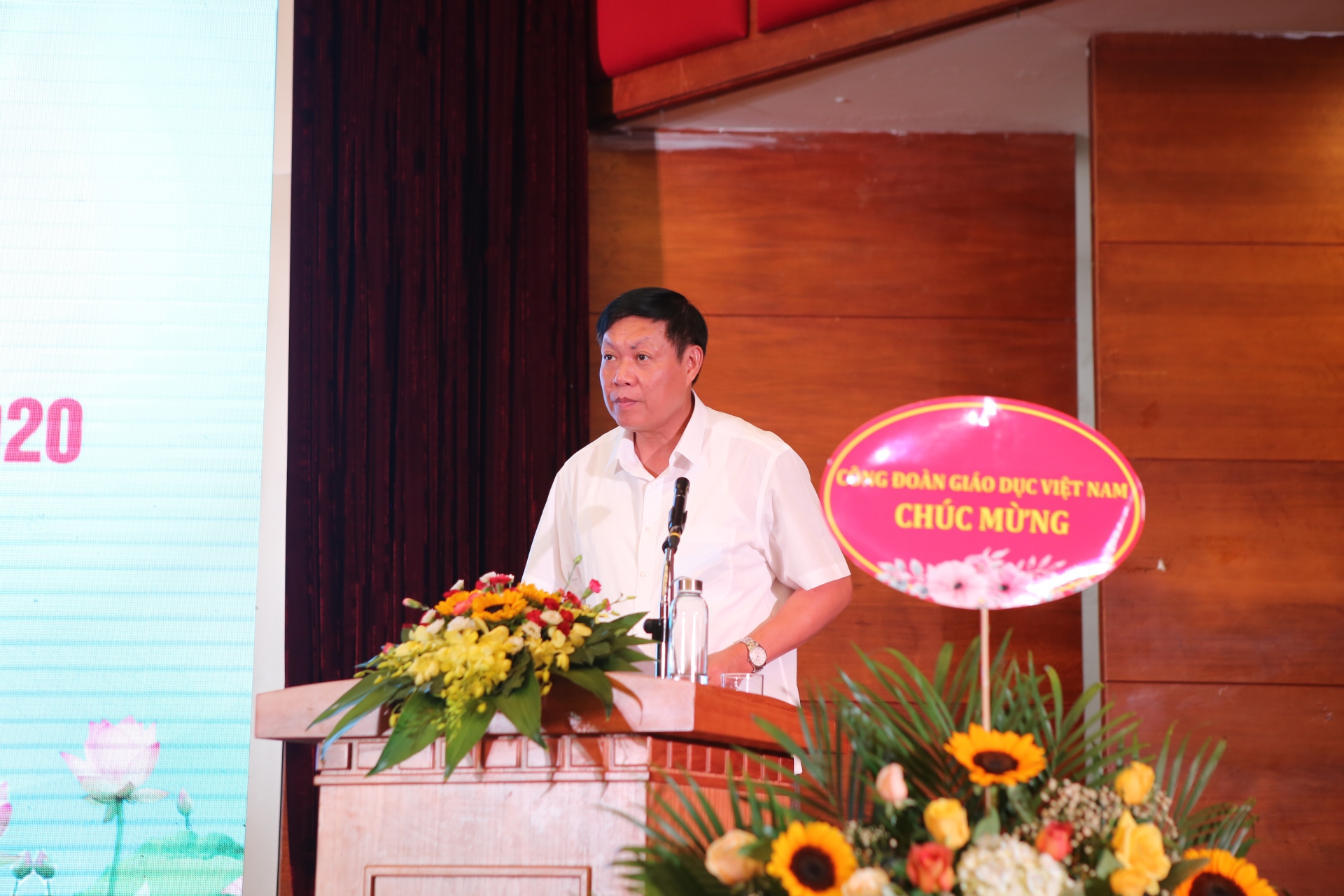 Tôn vinh các điển hình tiên tiến ngành Y tế giai đoạn 2016 - 2020 Tôn vinh các điển hình tiên tiến ngành Y tế giai đoạn 2016 2020