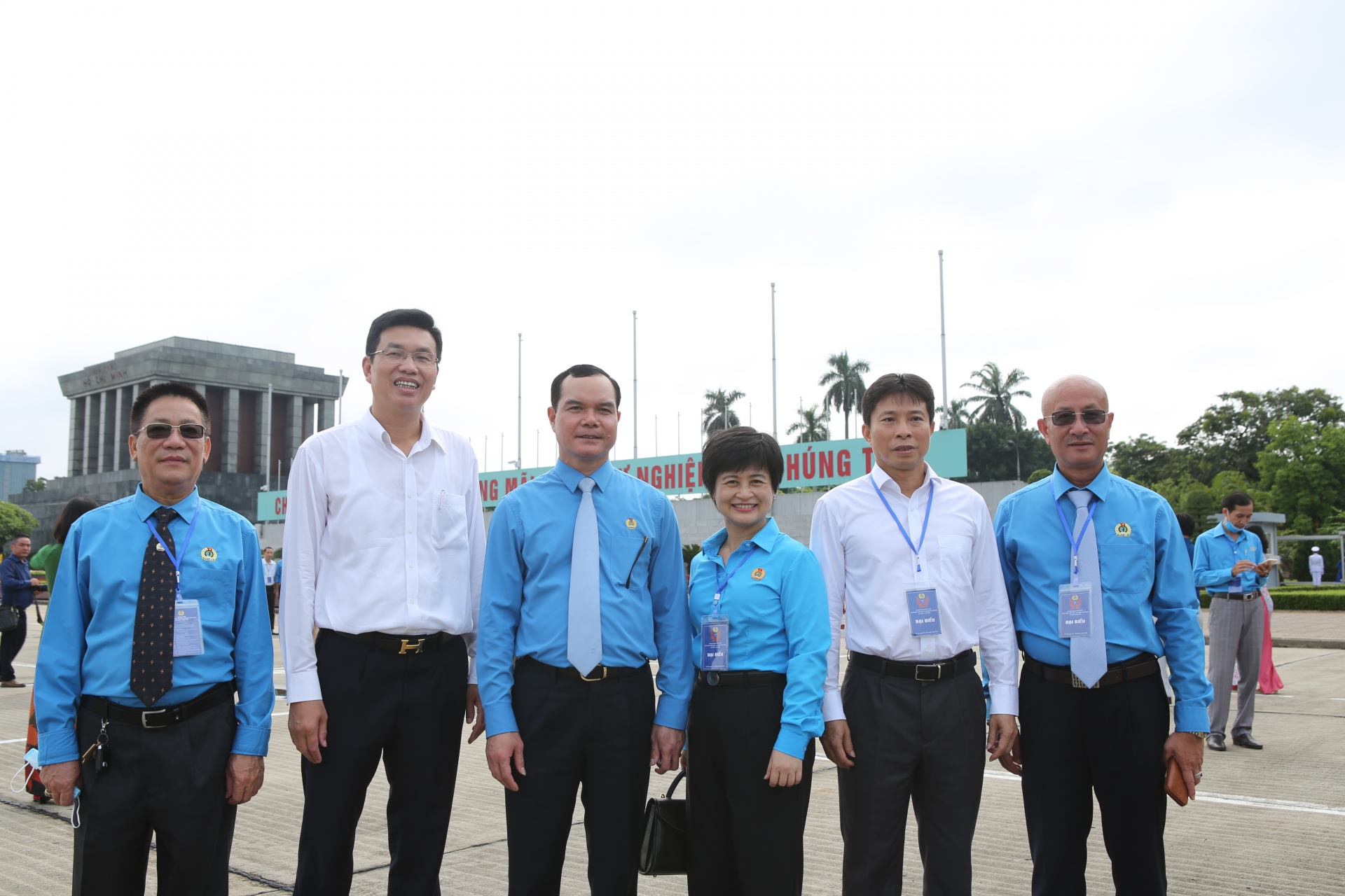 Nhiều tấm gương công nhân lao động sáng kiến làm lợi hàng chục tỷ đồng Nhiều tấm gương công nhân lao động sáng kiến làm lợi hàng chục tỷ đồng